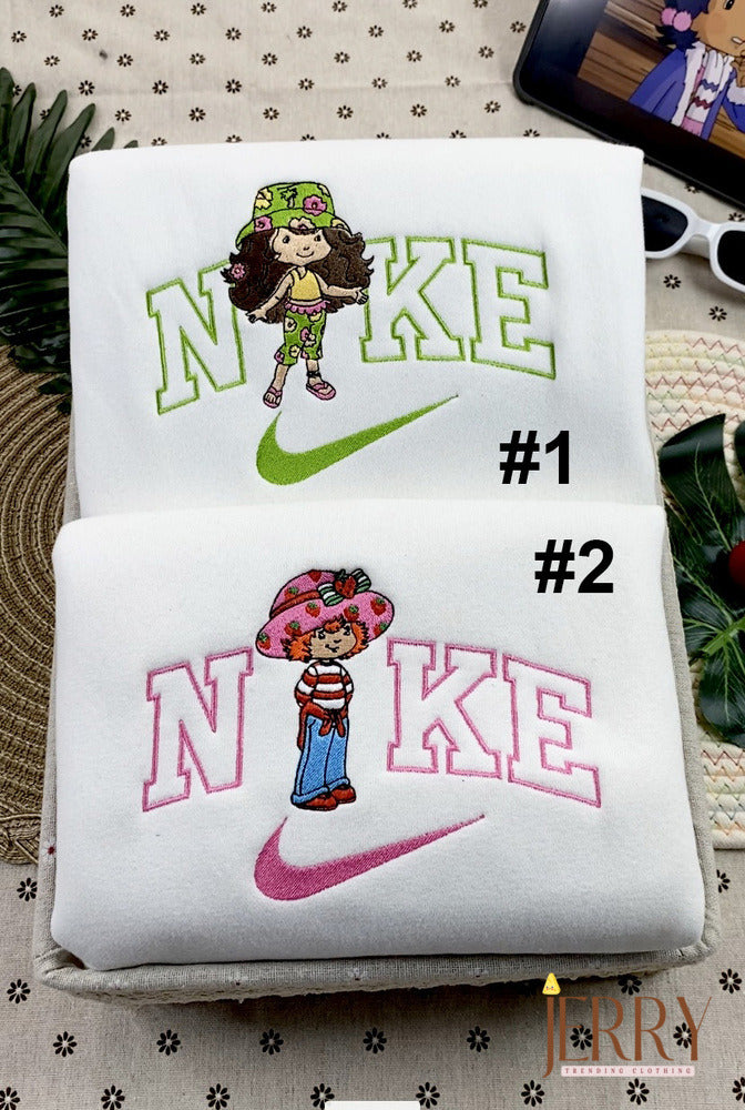 Strawberry Shortcake Version 2003 Embroidered Sweatshirt